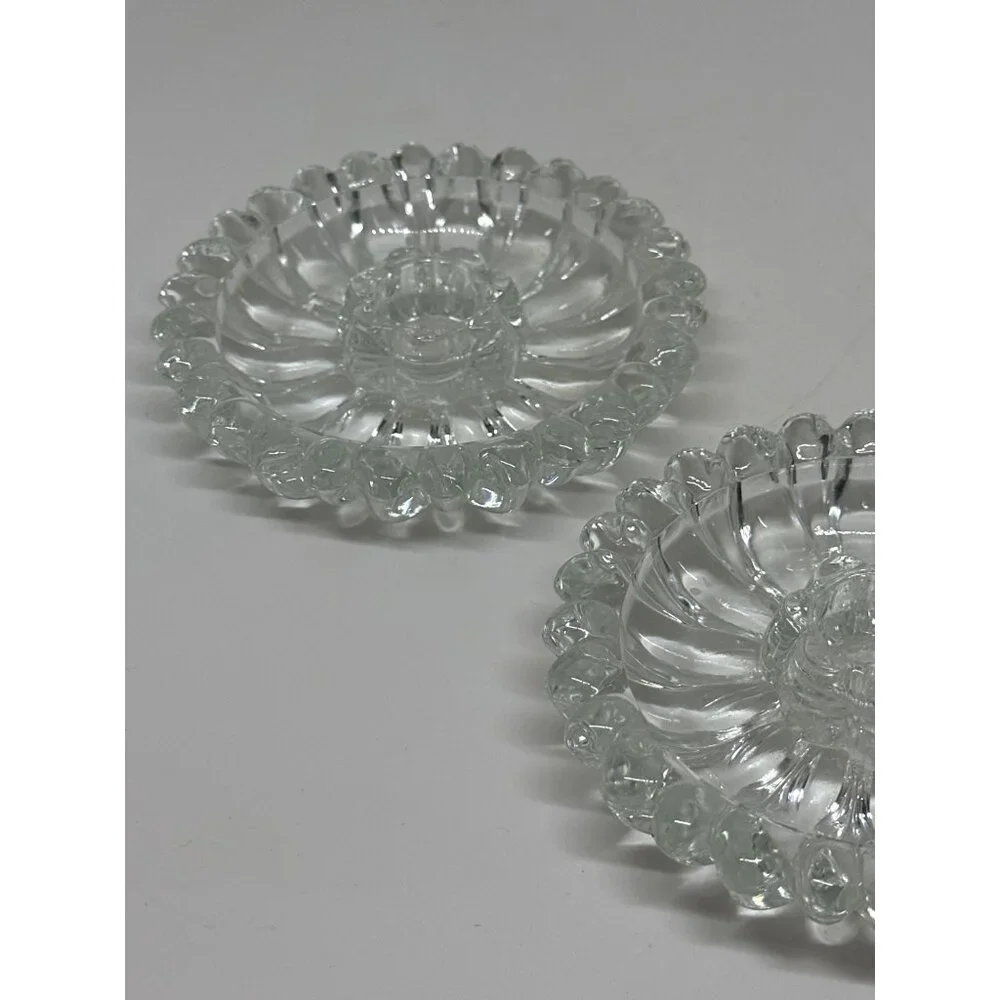 Hazel-Atlas elegant pair
